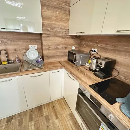 Apartment 5 Min From The Airport